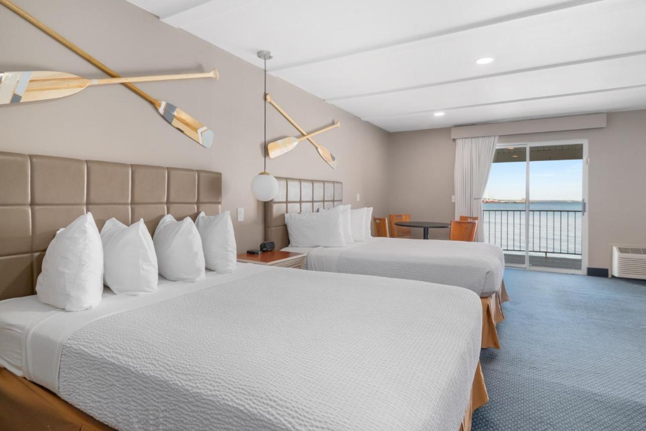 Clearwater Lakeshore Motel แมคคินอซิตี้ ภายนอก รูปภาพ